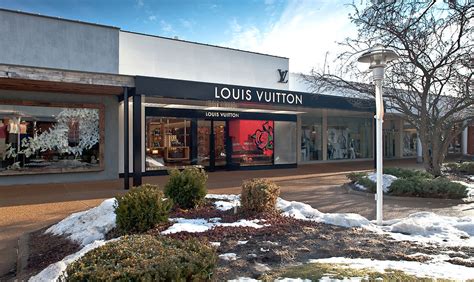 louis vuitton oakbrook reviews|louis vuitton oakbrook center.